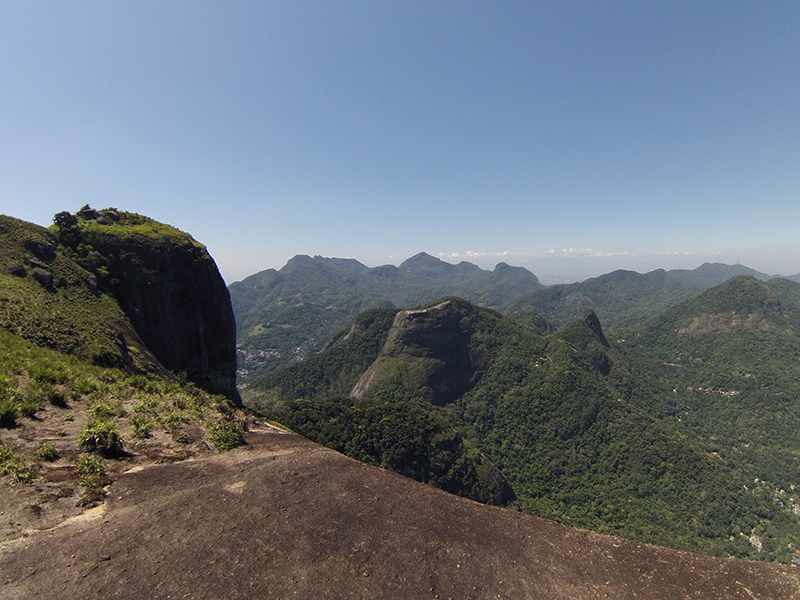 Wanderung auf den Pedra da Gávea — Rio de Janeiro Passage auf dem Wanderweg zur Pedra da Gávea