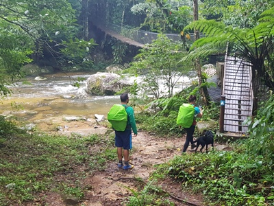 Kalapalo Editora  TREKKING NA ILHABELA